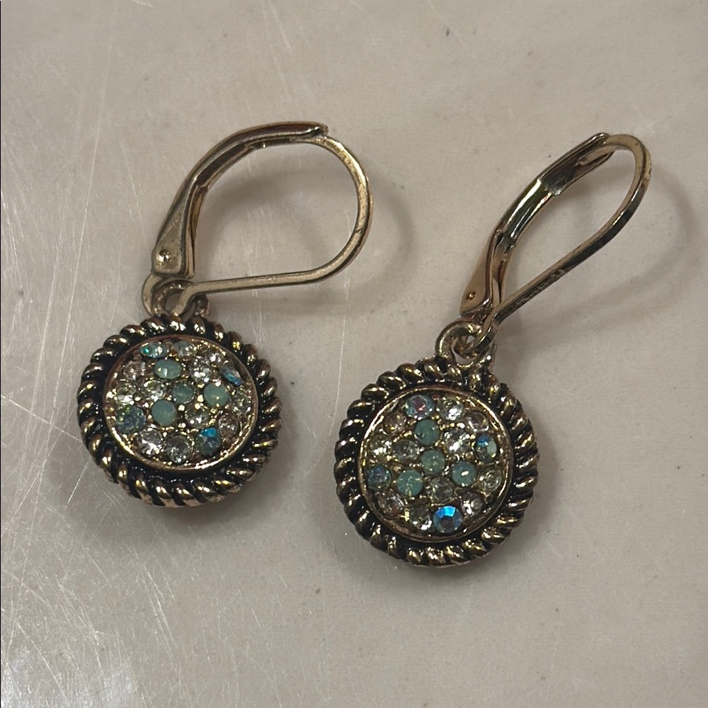 Elegant Gold and Blue Earrings - Picture 4 of 4